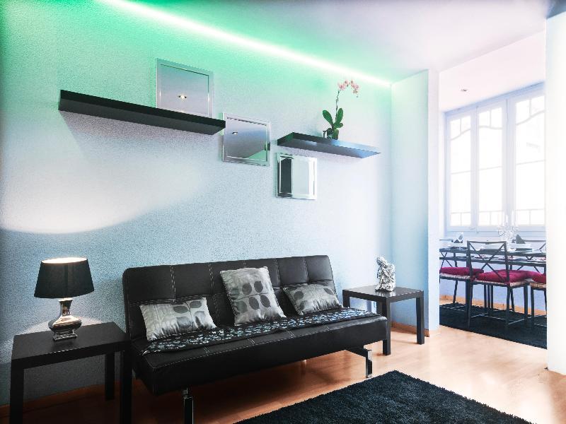 Barcelona 10 - Apartments Екстер'єр фото