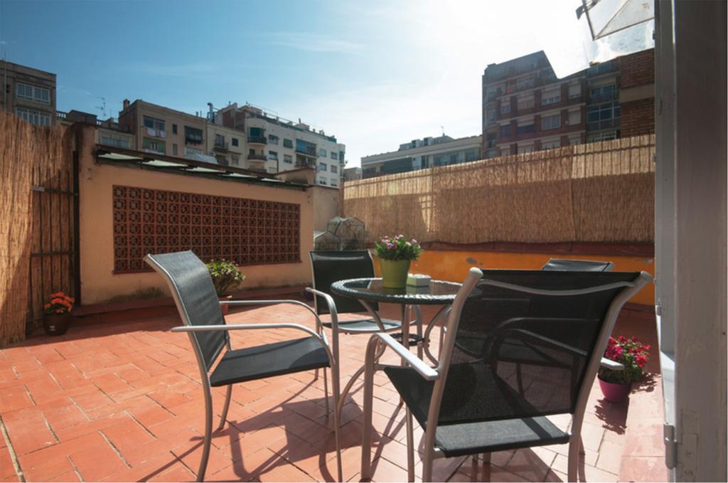 Barcelona 10 - Apartments Екстер'єр фото